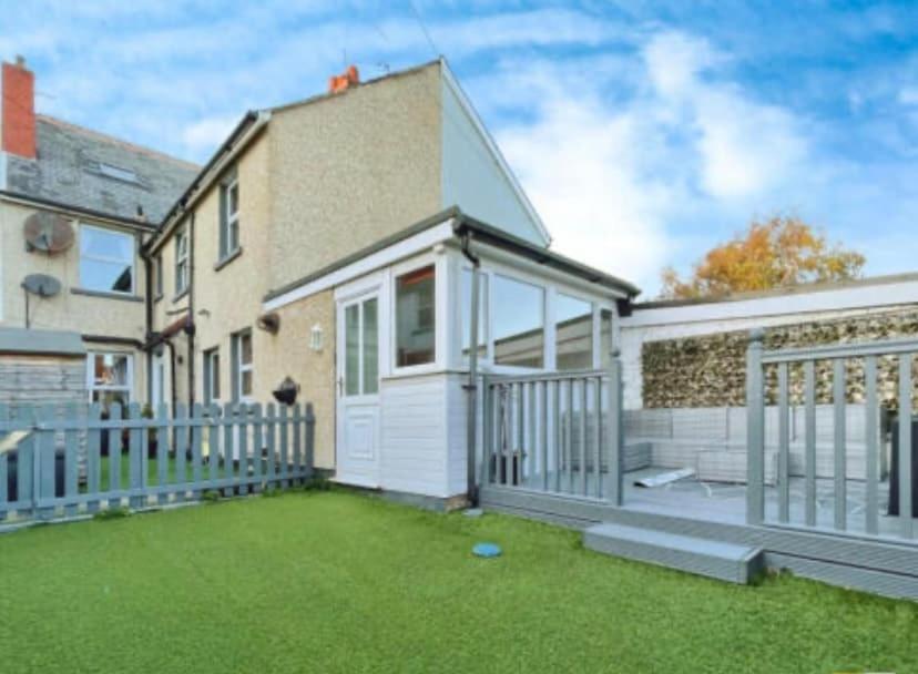 Bella Casa Villa Moffat Exterior photo